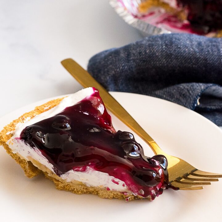 no bake blueberry banana pie on plate with fork
