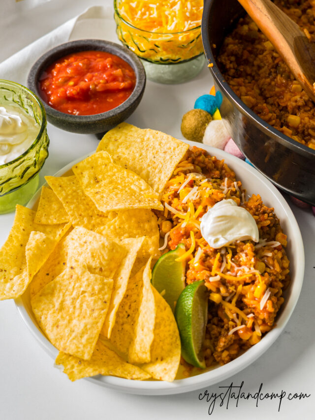 beefy mexican rice with chips