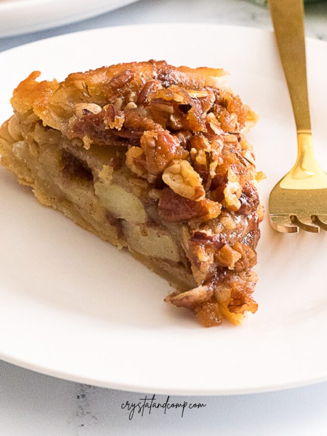 closeup upside down apple pie recipe