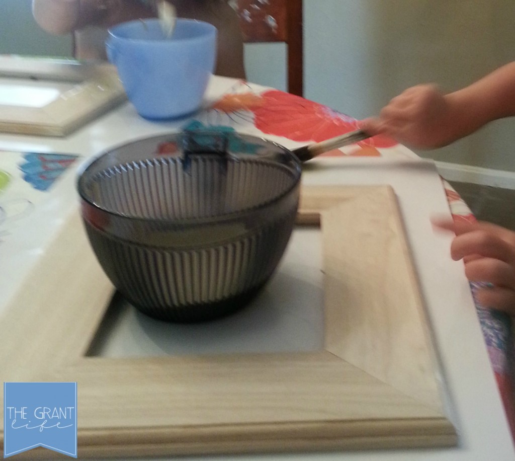 summer activities for kids painting a frame