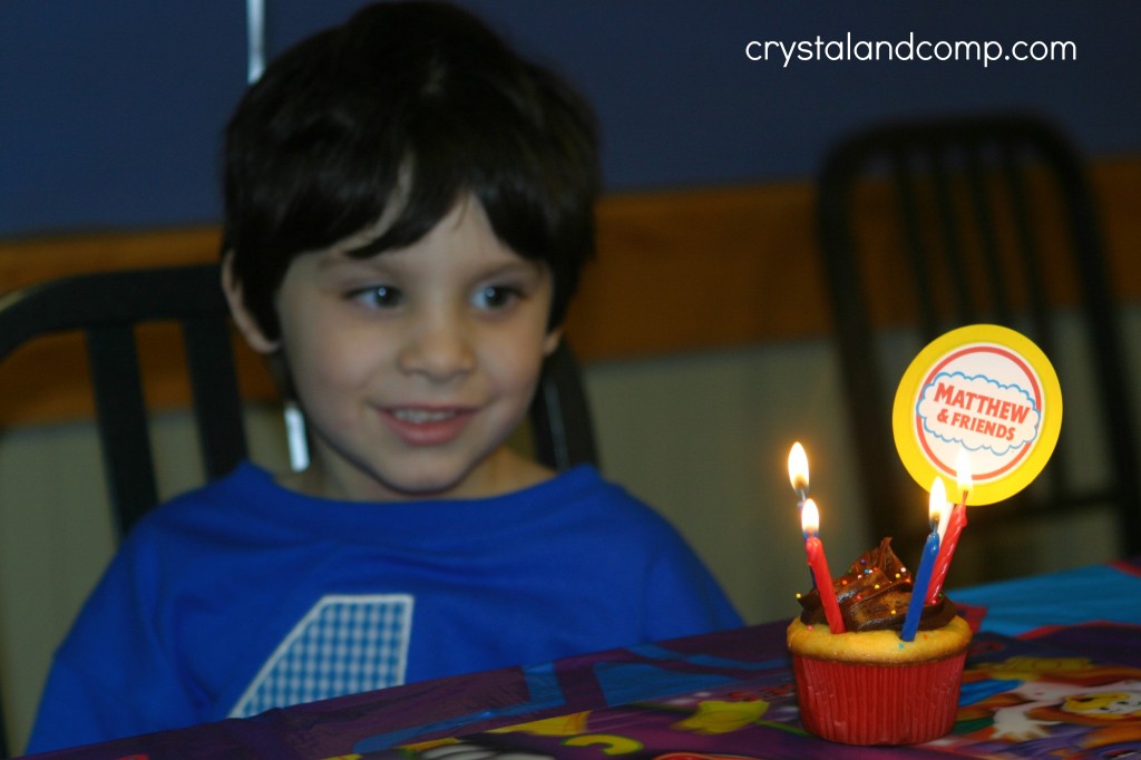 matthew and friends birthday party #thomastime