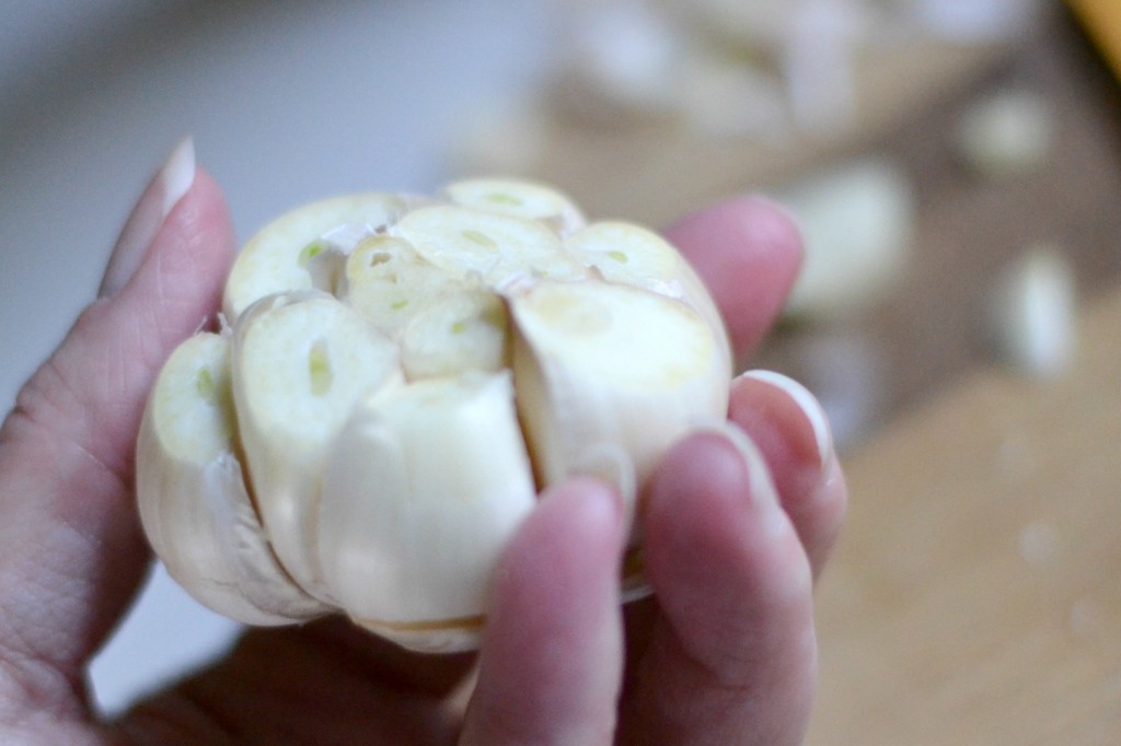 how to cook a garlic bulb 