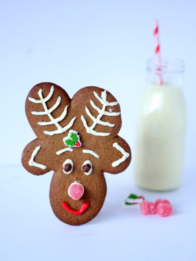 cropped-reindeer-christmas-cookies.jpg