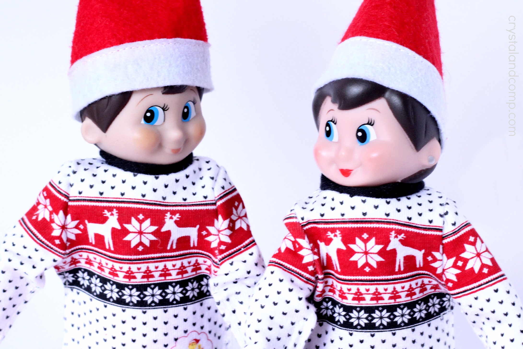 Elf on the Shelf Ideas: Christmas Sweaters