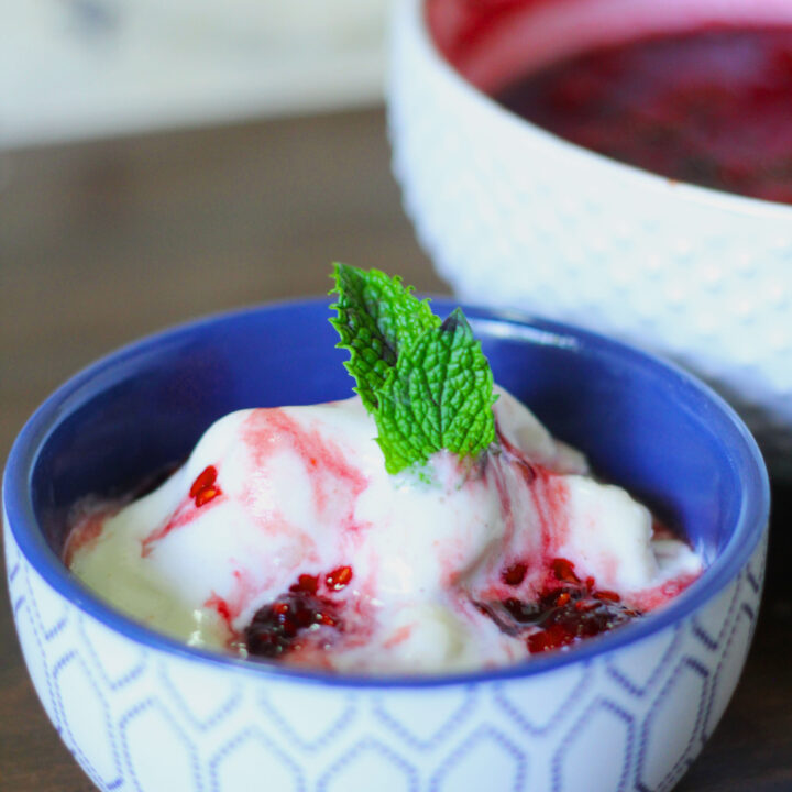 Homemade Raspberry Sauce for Ice Cream