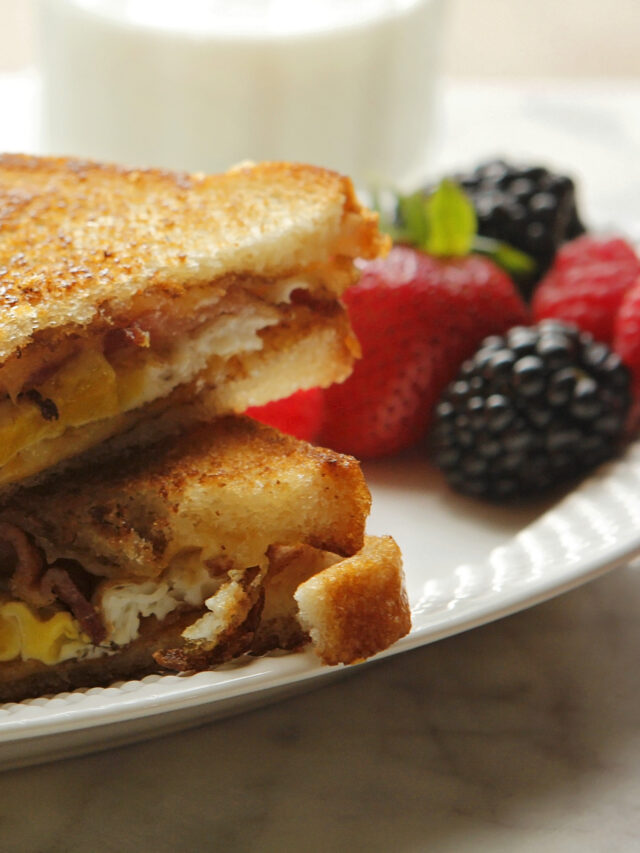 cropped-jimmy-dean-bacon-sandwich-2-1.jpg