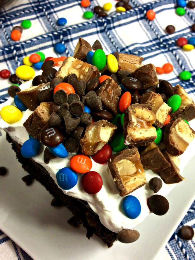 chocolate fudge peanut butter poke cake