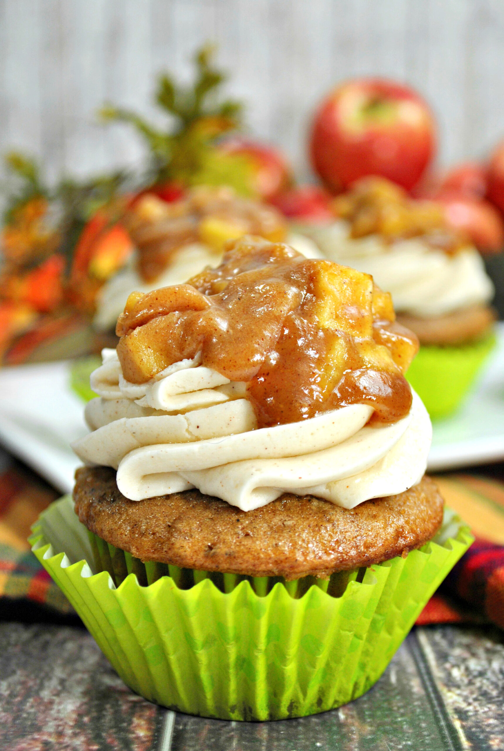 Apple Pie Cupcakes with Cinnamon Icing