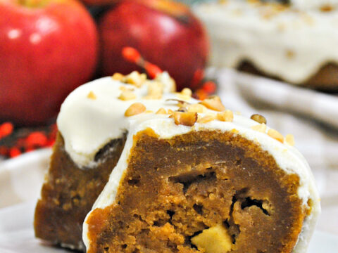 Instant Pot Apple Pumpkin Bundt Cake