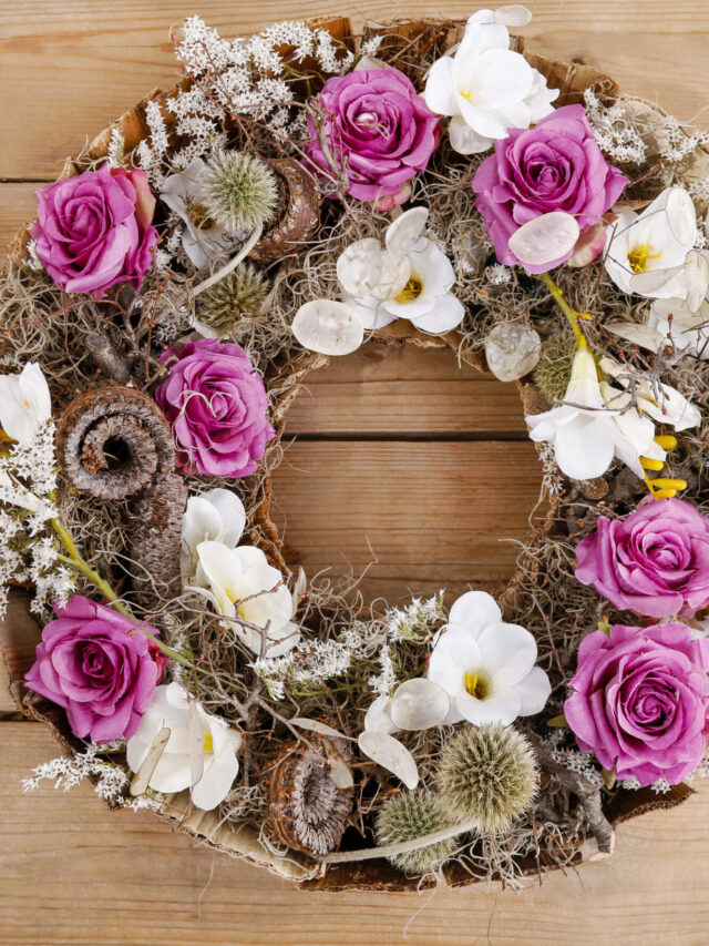 Over 20 Mother’s Day Wreaths Stories