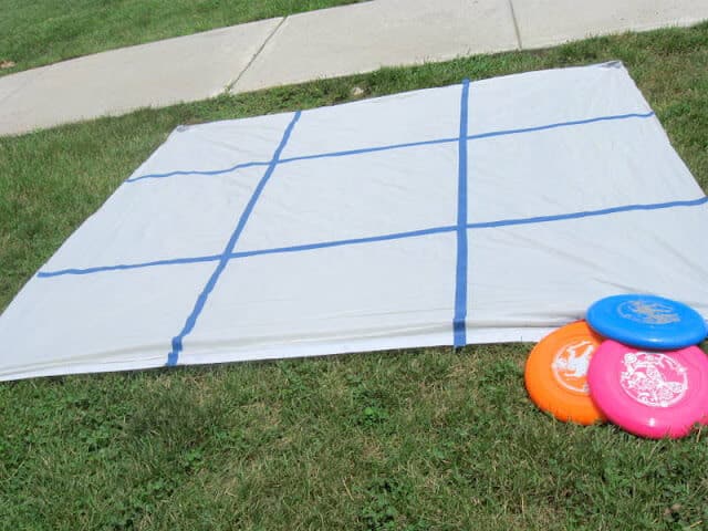 Image for How to Make and Play Frisbee Tic Tac Toe: Backyard Games for Kids