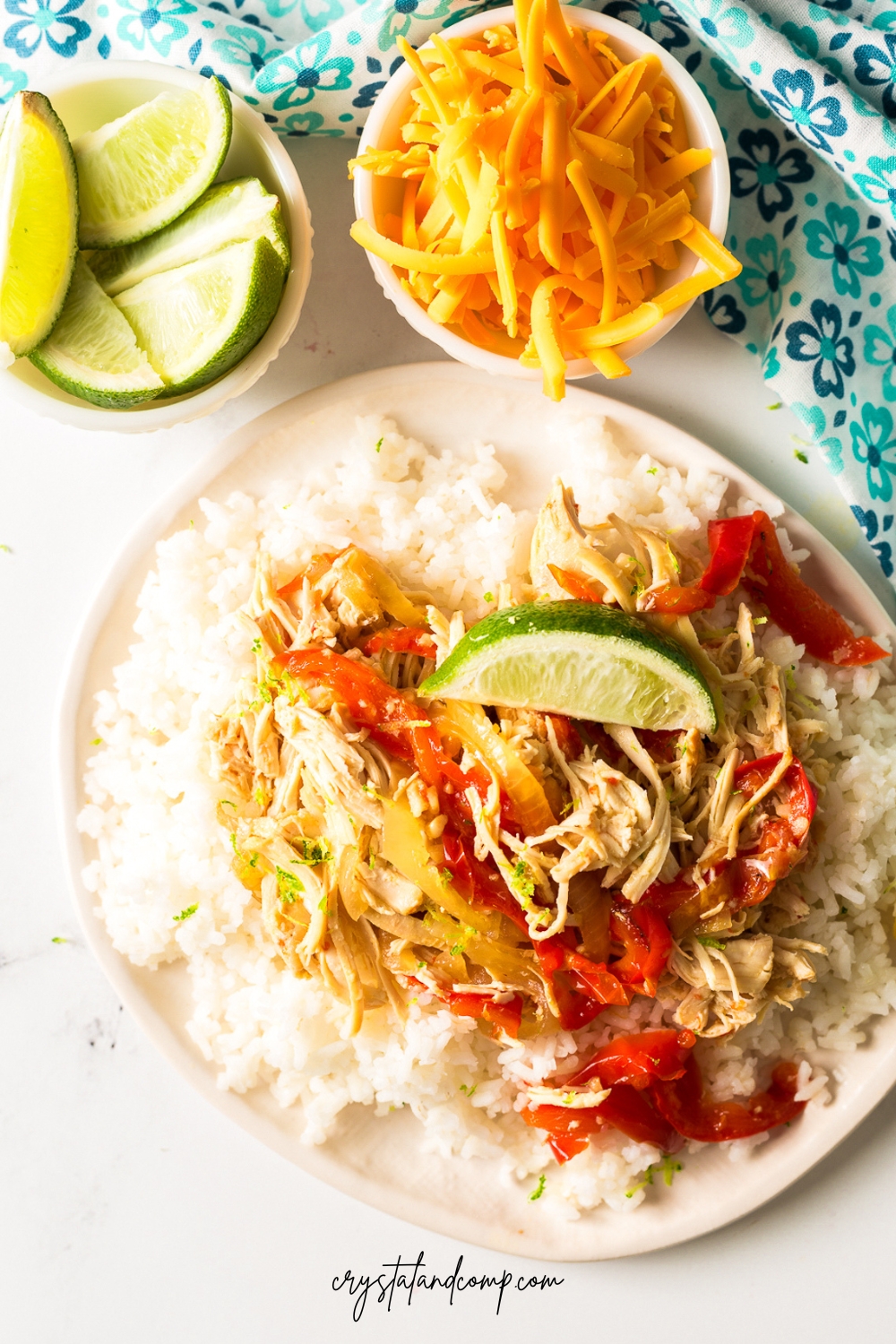 crockpot red pepper chicken with shredded cheese