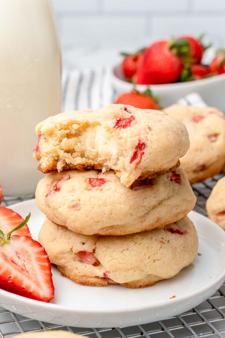 Image for Cheesecake Stuffed Strawberry Cookies