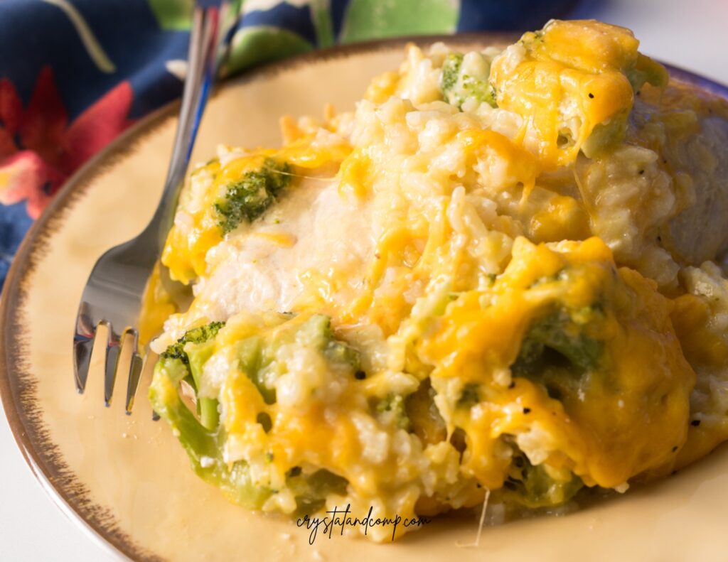 chicken broccoli rice casserole closeup