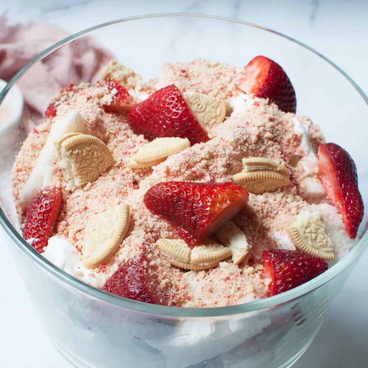 Image for Strawberry Shortcake Fruit Salad with Strawberry Crunch Topping