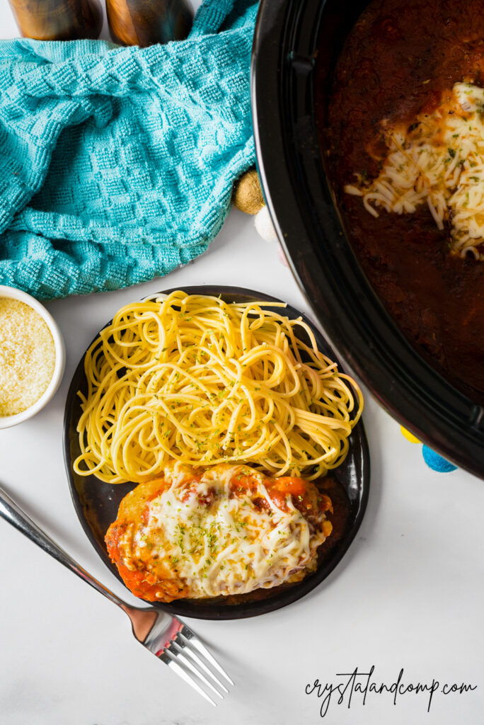 slow cooker chicken parmesan with spaghetti