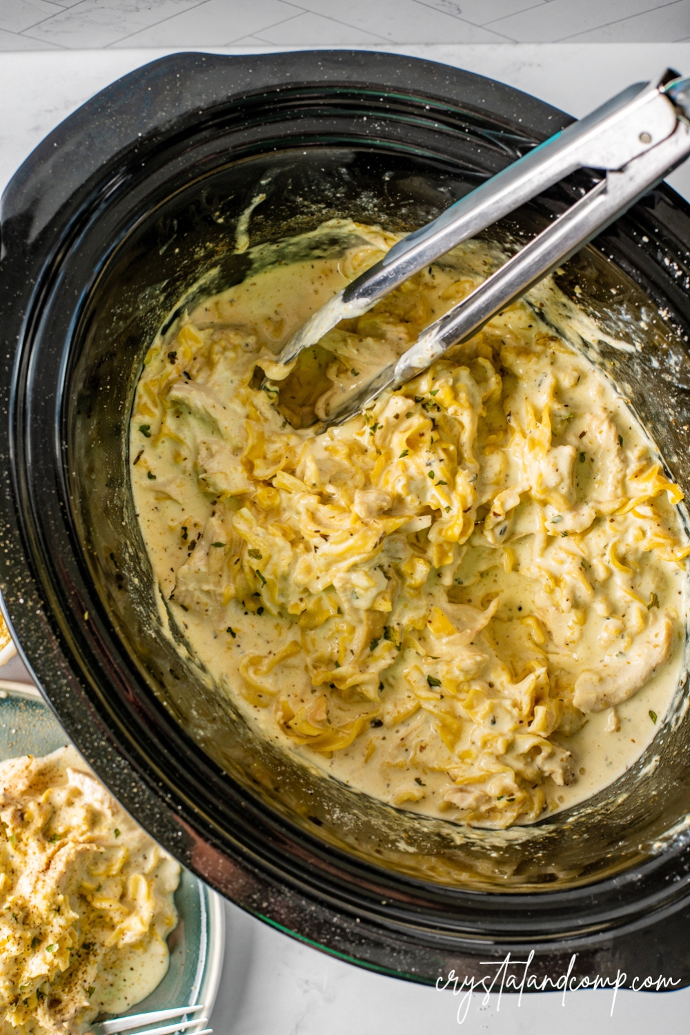 Slow Cooker Chicken Alfredo with Egg Noodles
