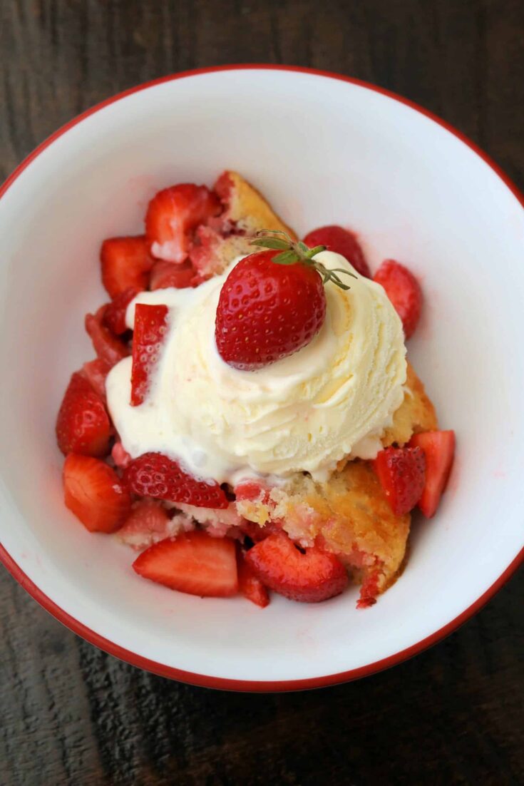 Image for Old Fashioned Easy Strawberry Cobbler