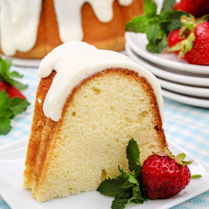 white wine pound cake recipe with strawberries