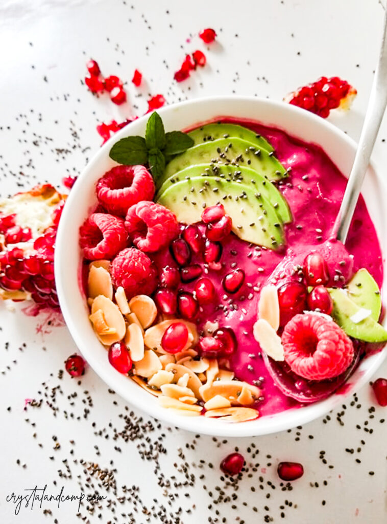 Pomegranate Smoothie Bowl Recipe