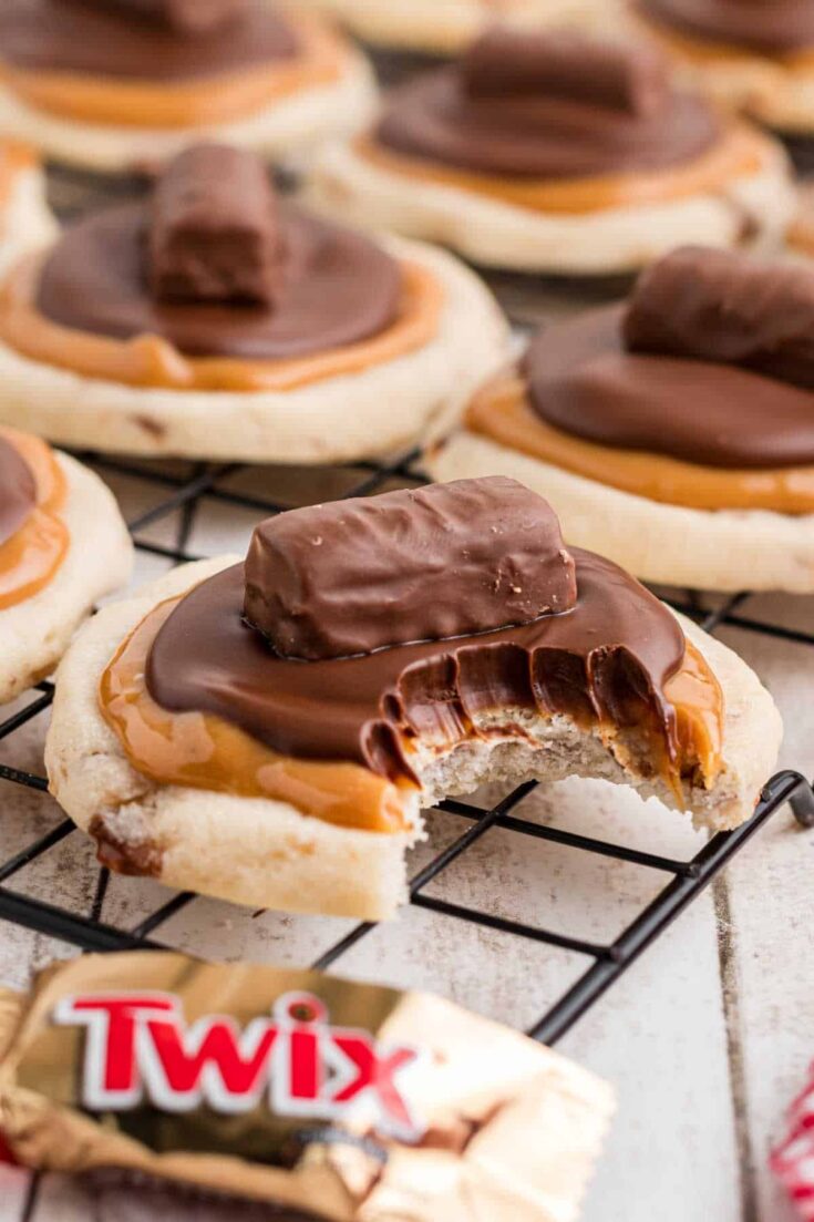 Image for Copycat Crumbl Twix Cookies