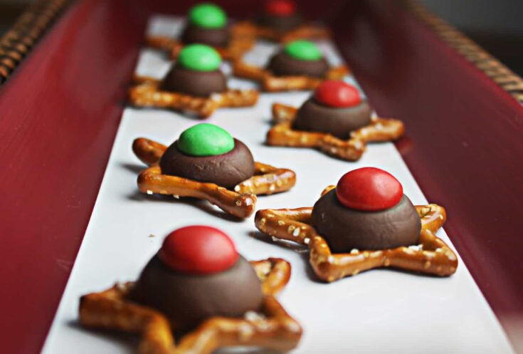 Image for Easy Christmas Cookies with Holiday Pretzels