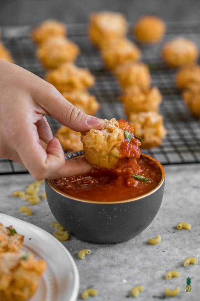 Image for Vegan Baked Mac and Cheese Bites